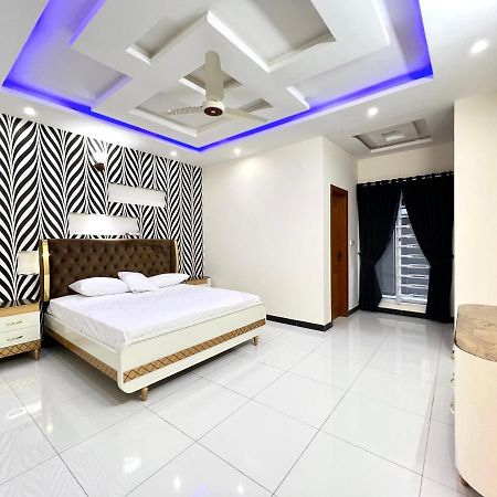 Luxury Executive 2Bedroom Apartment Convenient And Nice Location Islamabad Eksteriør billede